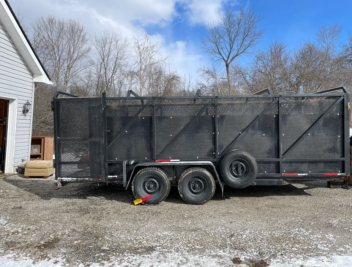 2 Yard Dumpster Rental in Harper Woods, MI